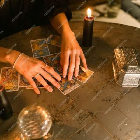 Cartomante Denise: Lettura Tarocchi e Consulenze Spirituali